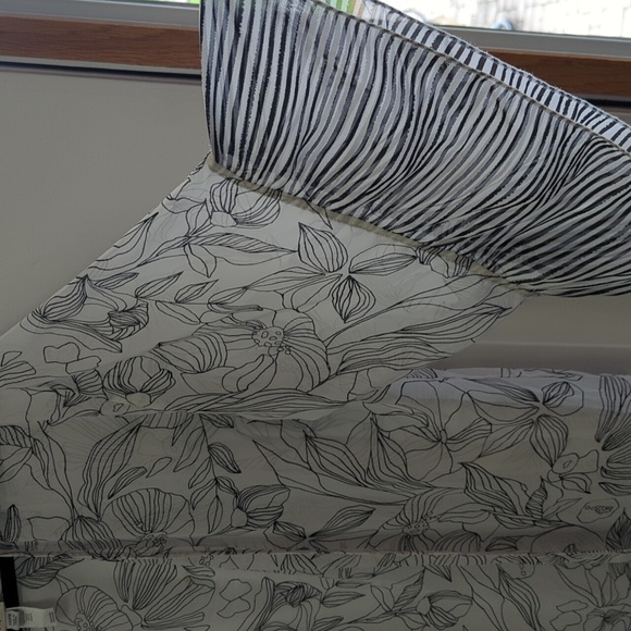 A New Day Sheer Layering Top - Picture 3 of 5